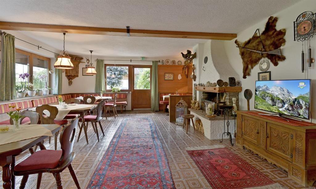 Gaestehaus Hoamatl マイヤーホーフェン エクステリア 写真